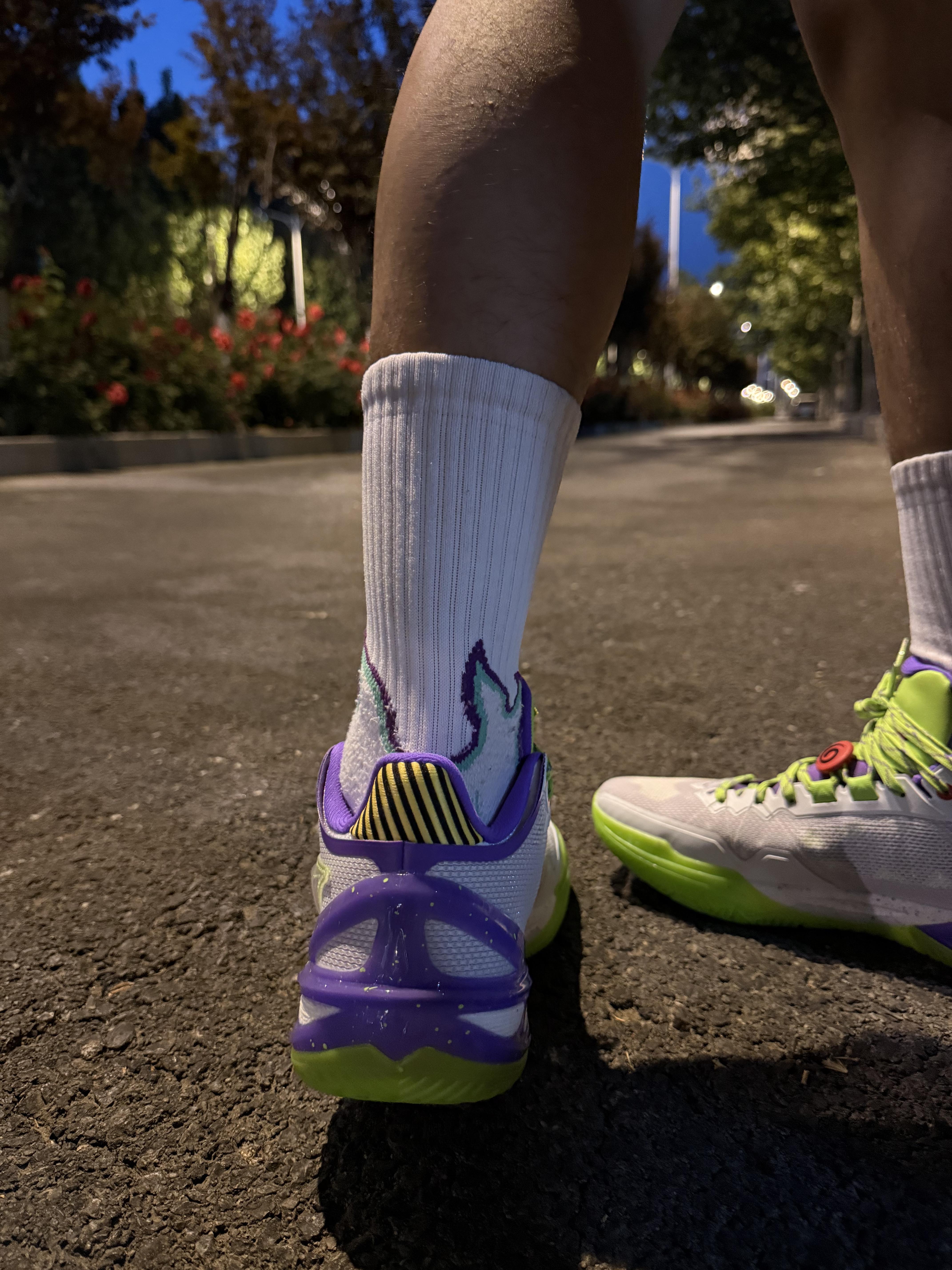 我的多巴胺球鞋👟利刃六代 优缺点!